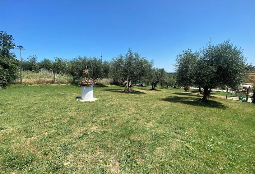 هتل Agriturismo Privato La Casa Del Sole