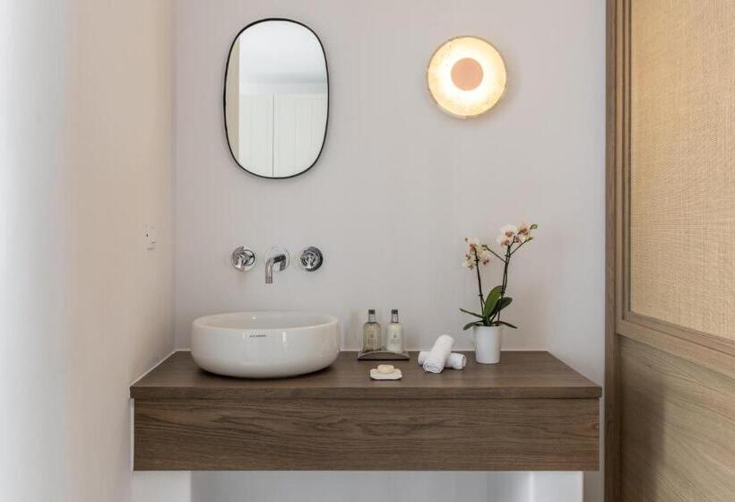 هتل Aspaki By Art Maisons