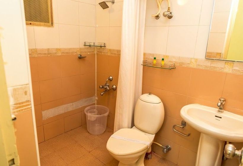 בית מלון כפרי Mint Queensway Suites