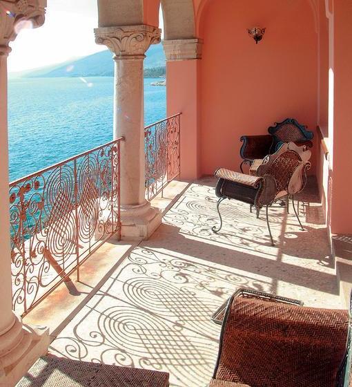 هتل Villa Ariston