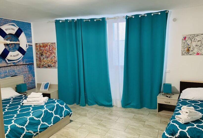 פנסיון Residence R&b Tyrrhenum