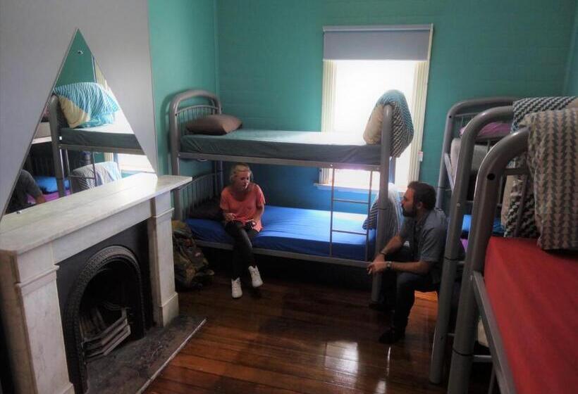 هاستل Port Macquarie Backpackers