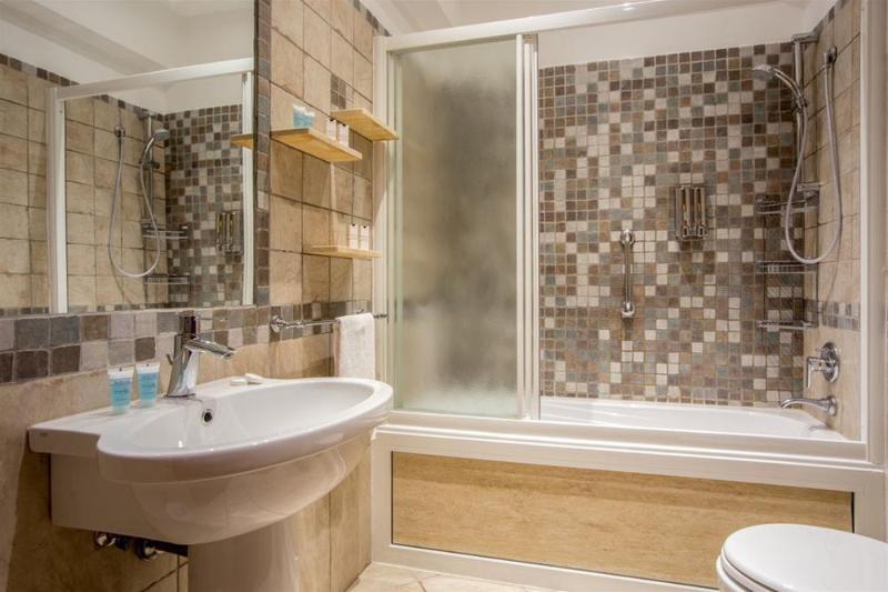 تختخواب و صبحانه Basilio 55 Rome