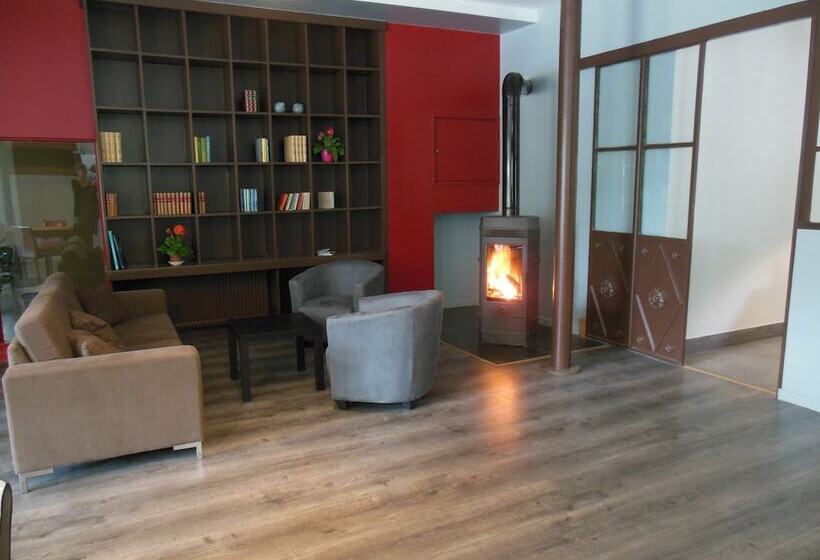 צימר Domaine De La Font Vineuse & Spa