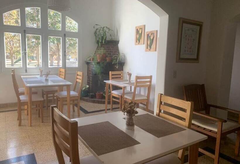 فندق فئة نجمة واحدة Apart Hostería Plaza
