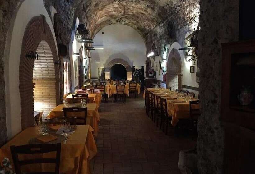 בית מלון כפרי Agriturismo Monte Due Torri