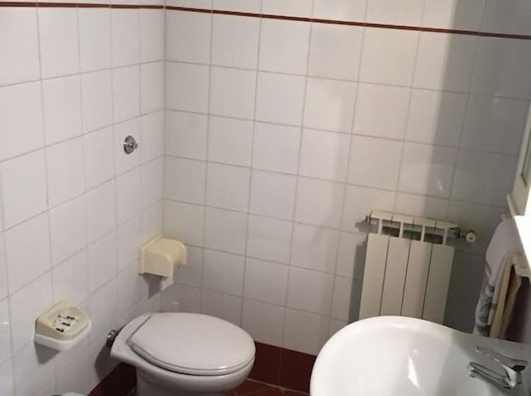 בית מלון כפרי Agriturismo Monte Due Torri