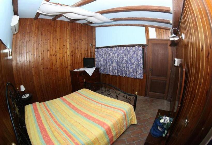 בית מלון כפרי Agriturismo Monte Due Torri