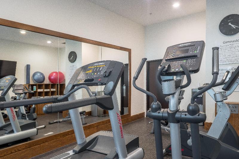 ホテル Holiday Inn Express & Suites Silao Aeropuerto Terminal, An Ihg
