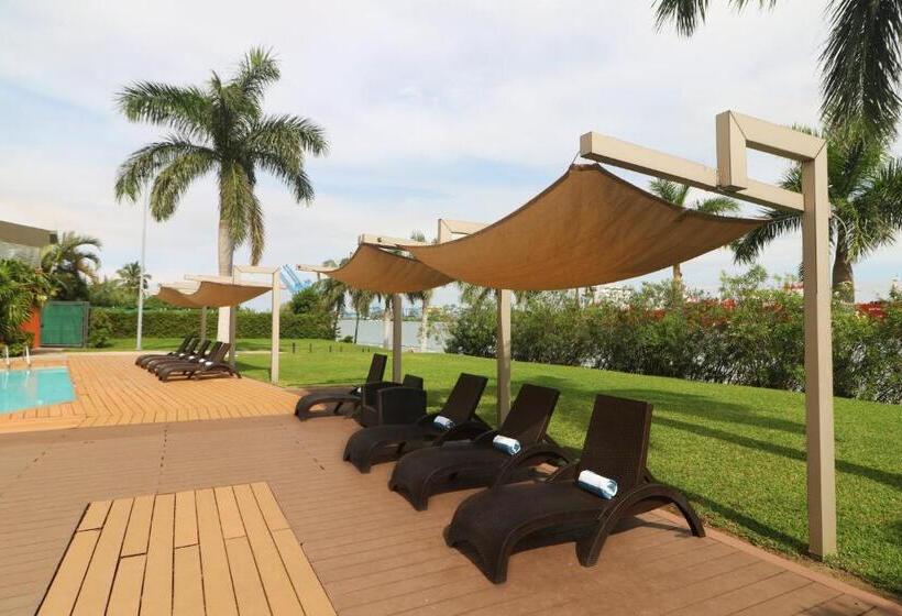Otel Holiday Inn Express   Tuxpan, An Ihg