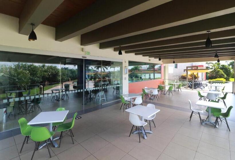 Otel Holiday Inn Express   Tuxpan, An Ihg