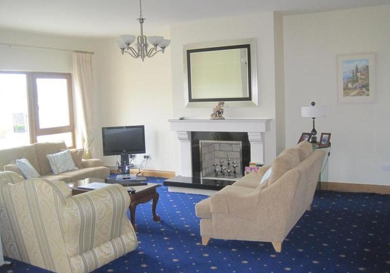 בית מלון כפרי Killarney House