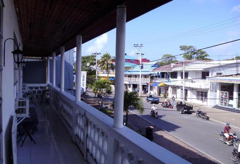 هتل Posada Nativa Trinsan Centro