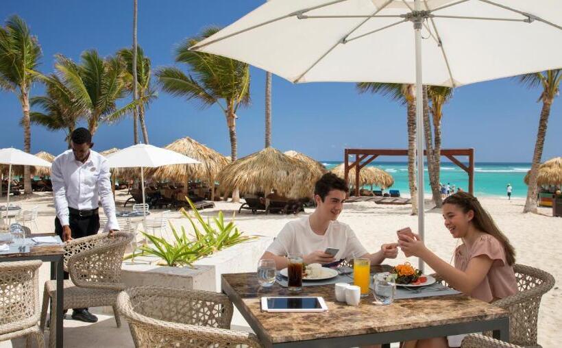 هتل Royalton Bavaro, An Autograph Collection Allinclusive Resort & Casino