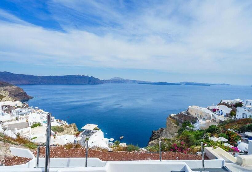 هتل Secret Legend Suites