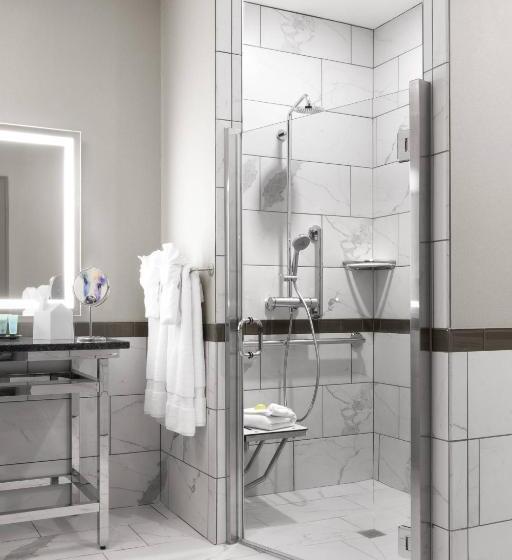 هتل The Current Iowa, Autograph Collection