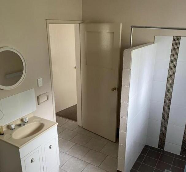 Курорт Murray Gardens Motel