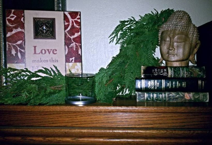 Secret Garden Bed & Breakfast