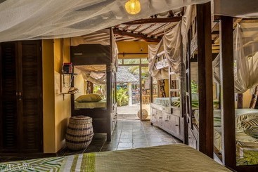 هاستل Diani Backpackers Adults Only