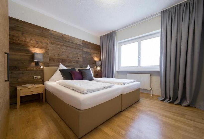 فندق Appartements Rofan & Karwendelblick