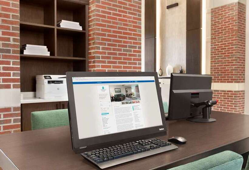 هتل Embassy Suites By Hilton Wilmington Riverfront