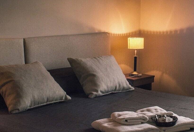 فندق Las Avutardas Hosteria