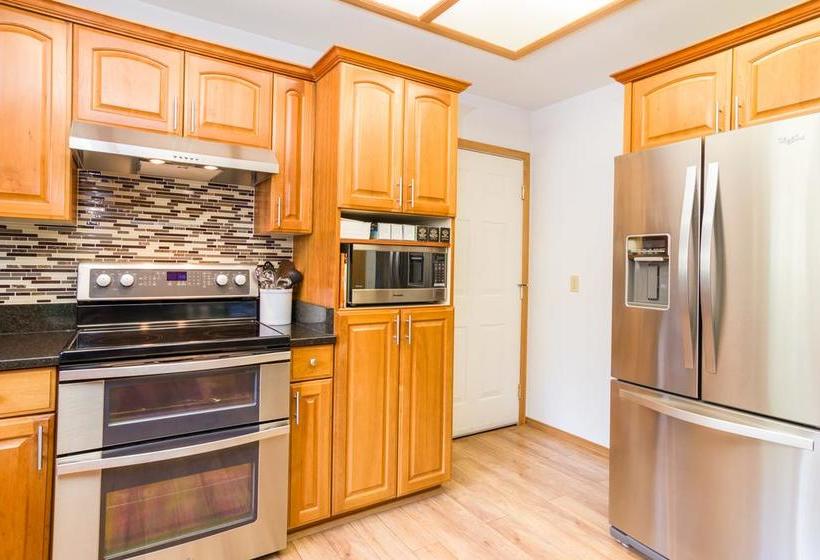 בית מלון כפרי Meadow Lake View Bed And Breakfast