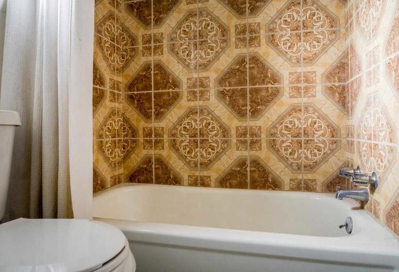 فندق Rodeway Inn Oakley