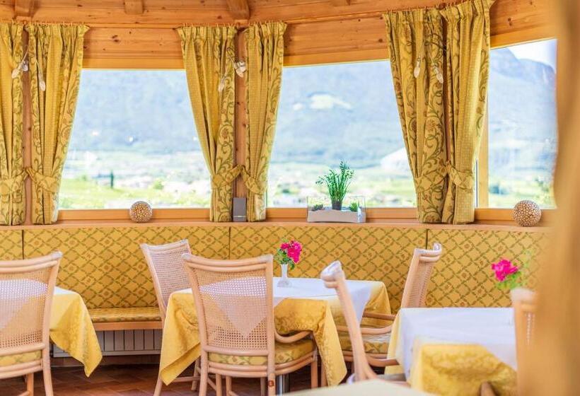 تختخواب و صبحانه Haus Oberhofer