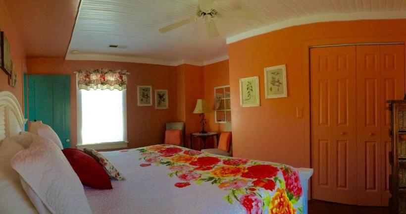 צימר The Inn At Sugar Hollow Farm