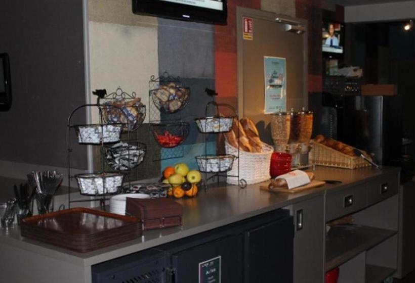 호텔 Brit  Guinguet   Lyon L Arbresle