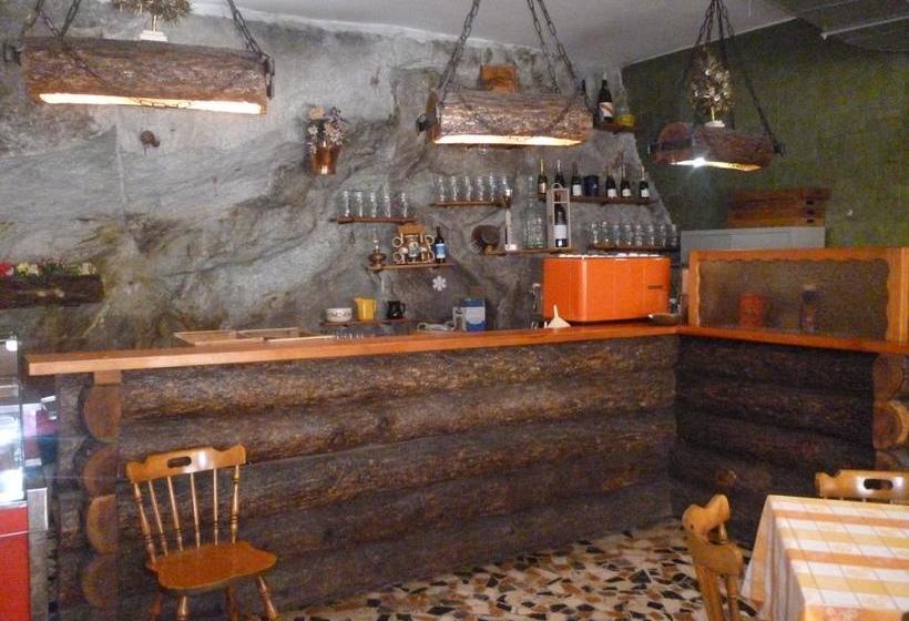 فندق Fior Di Roccia