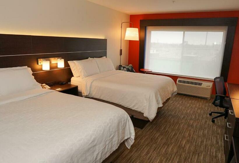 فندق Holiday Inn Express & Suites   Aurora Medical Campus, An Ihg