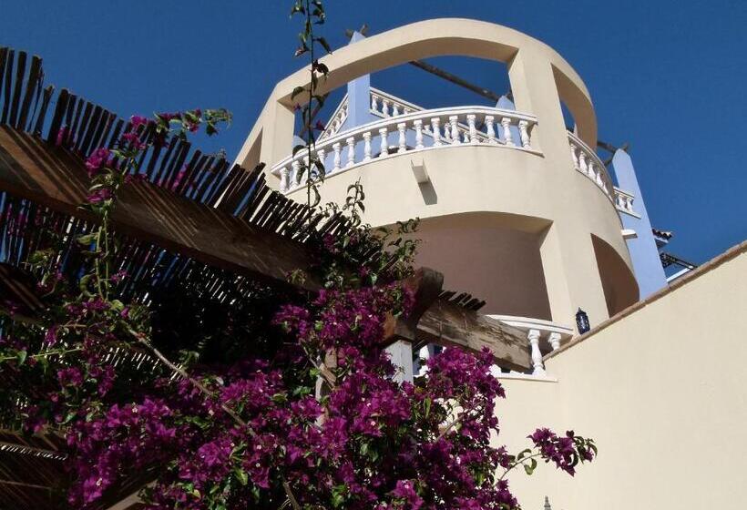 فندق Mayarí