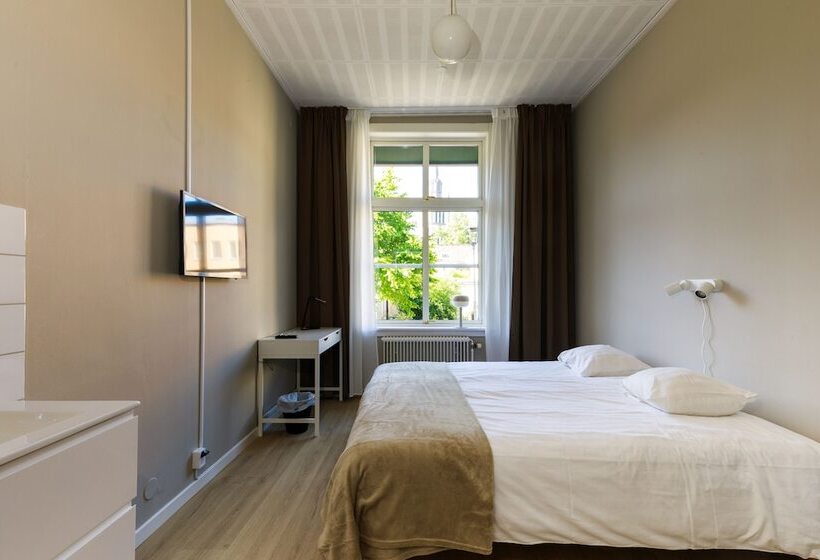 هاستل Nicolai B&b