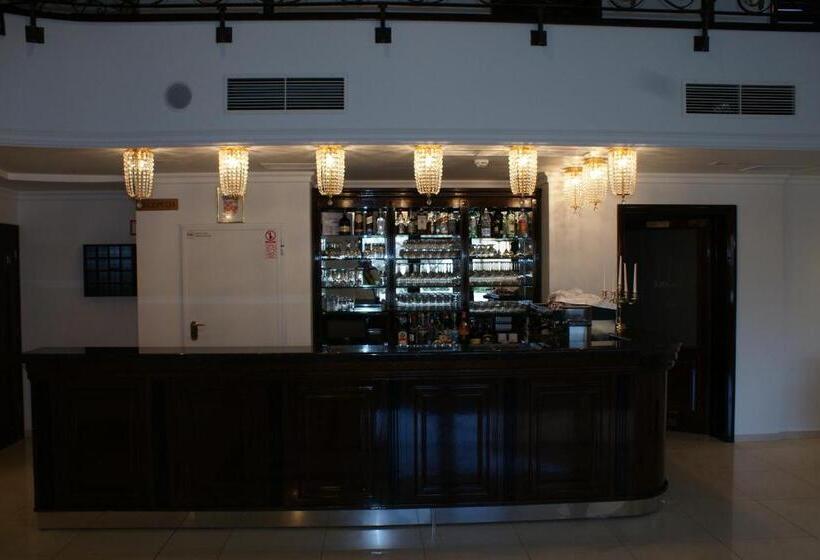 مبيت وإفطار Guest Accommodation Atrium Gulin