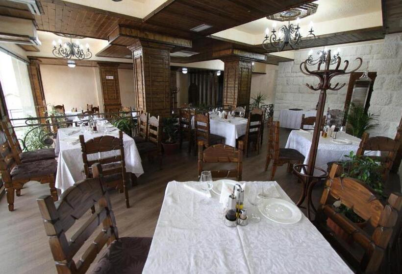 تختخواب و صبحانه Panorama Hotel Central