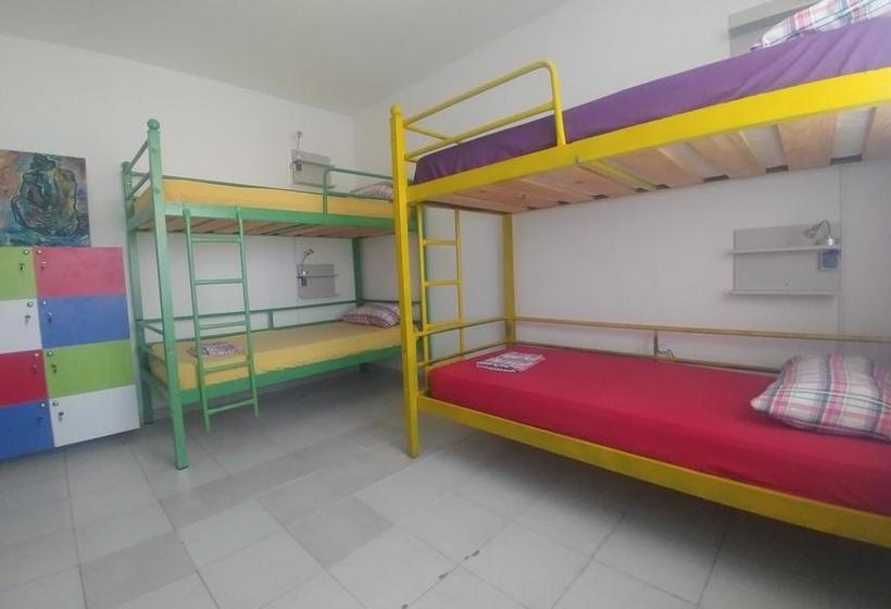 مسافرخانه Green Garden Guesthouse