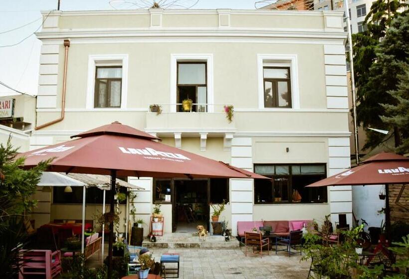 Hostel Durres