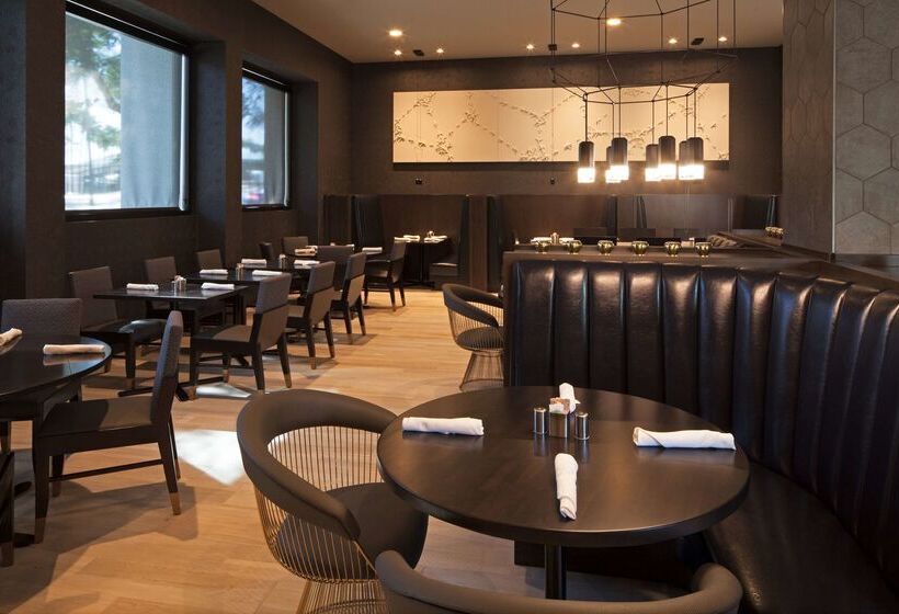 H Hotel Los Angeles, Curio Collection By Hilton