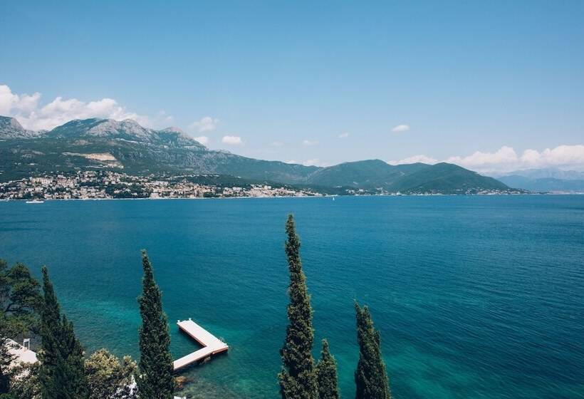 בית מלון כפרי Iberostar Waves Herceg Novi - All Inclusive