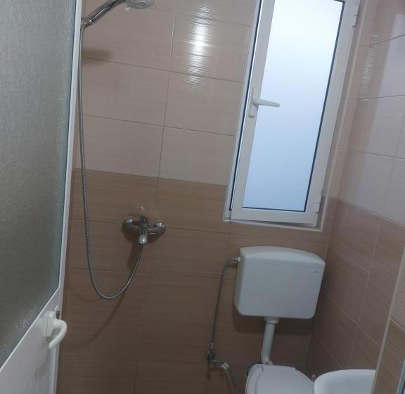 فندق Vila Hyseni
