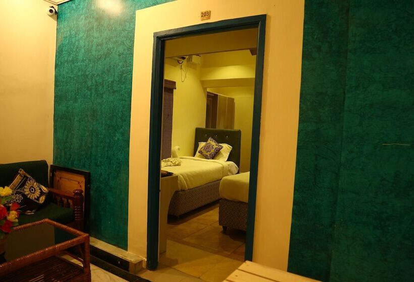 هتل Zingle Stay Airport