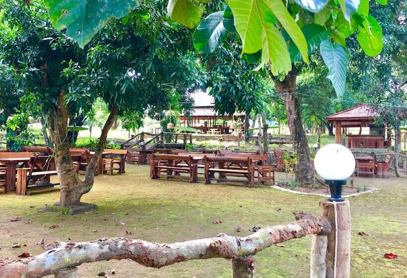 The Creek Garden Resort Huainamrin