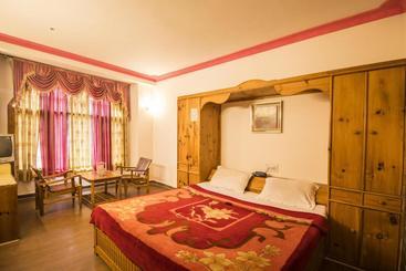 تختخواب و صبحانه Flamingo Resort