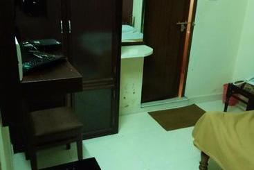 هتل Anandkrishna Residency