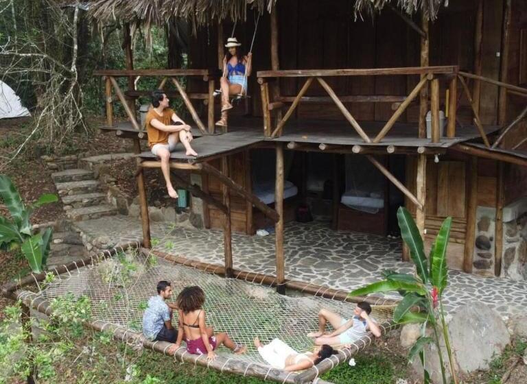 هاستل Río Elemento