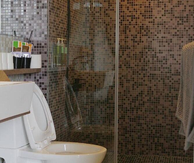 تختخواب و صبحانه Dou House