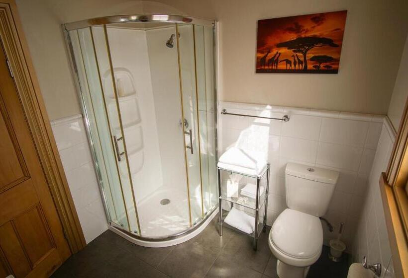 Sea Breeze B & B
