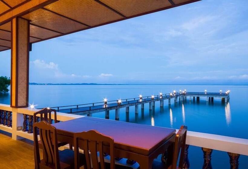 تختخواب و صبحانه Good View Resort